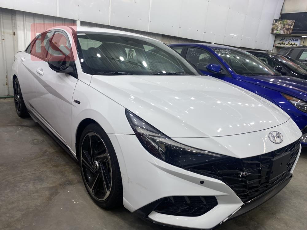 هیوندای ئەلەنترا